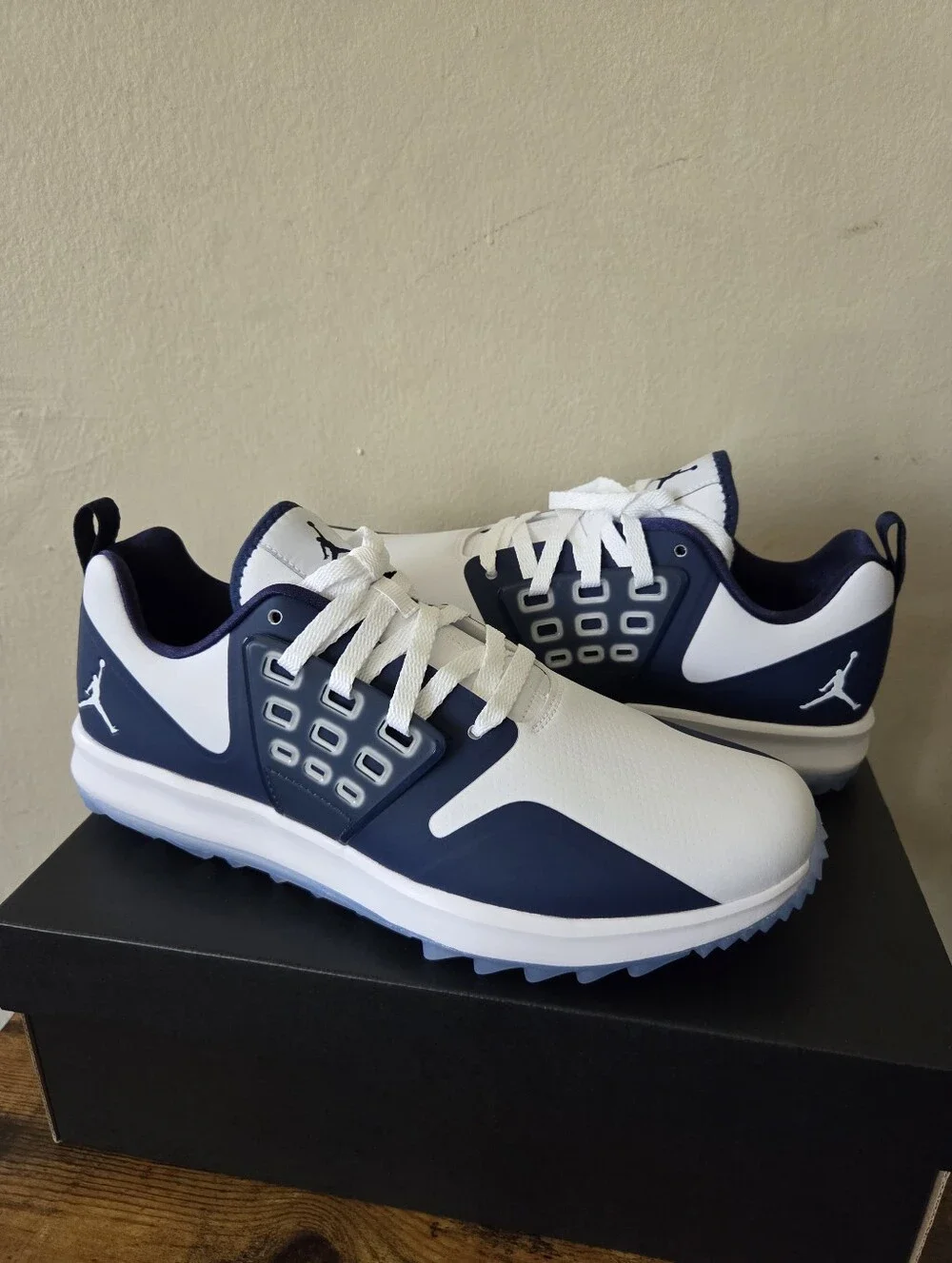 Nike Jordan Grind Golf Shoes White Navy Blue AR0503-100 Men's Size 10.5